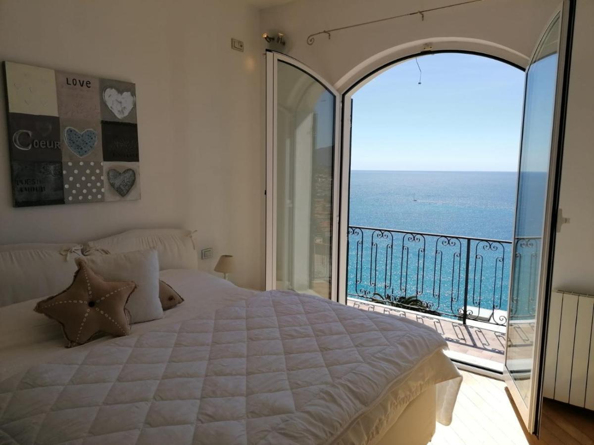 Villa Ischia Attico Sul Mare A Verezzi Борджо Вереци Екстериор снимка